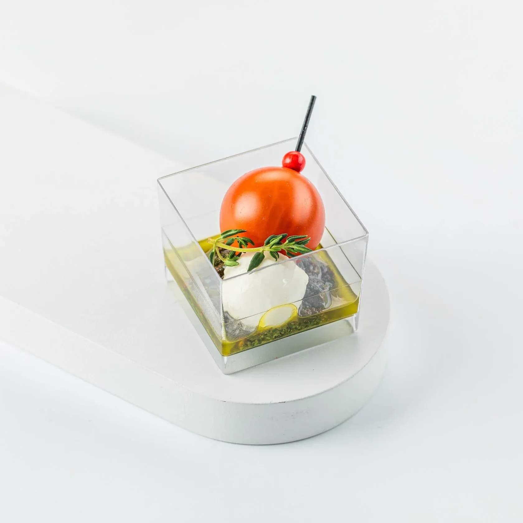 Томаты черри с мини-моцареллой