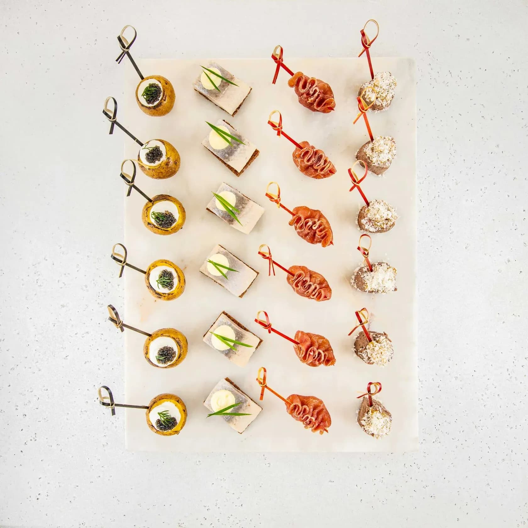 Сет канапе с русскими деликатесами