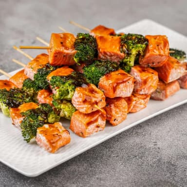 Лосось в соусе унаги с брокколи