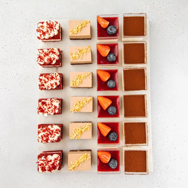 Набор мини-пирожных