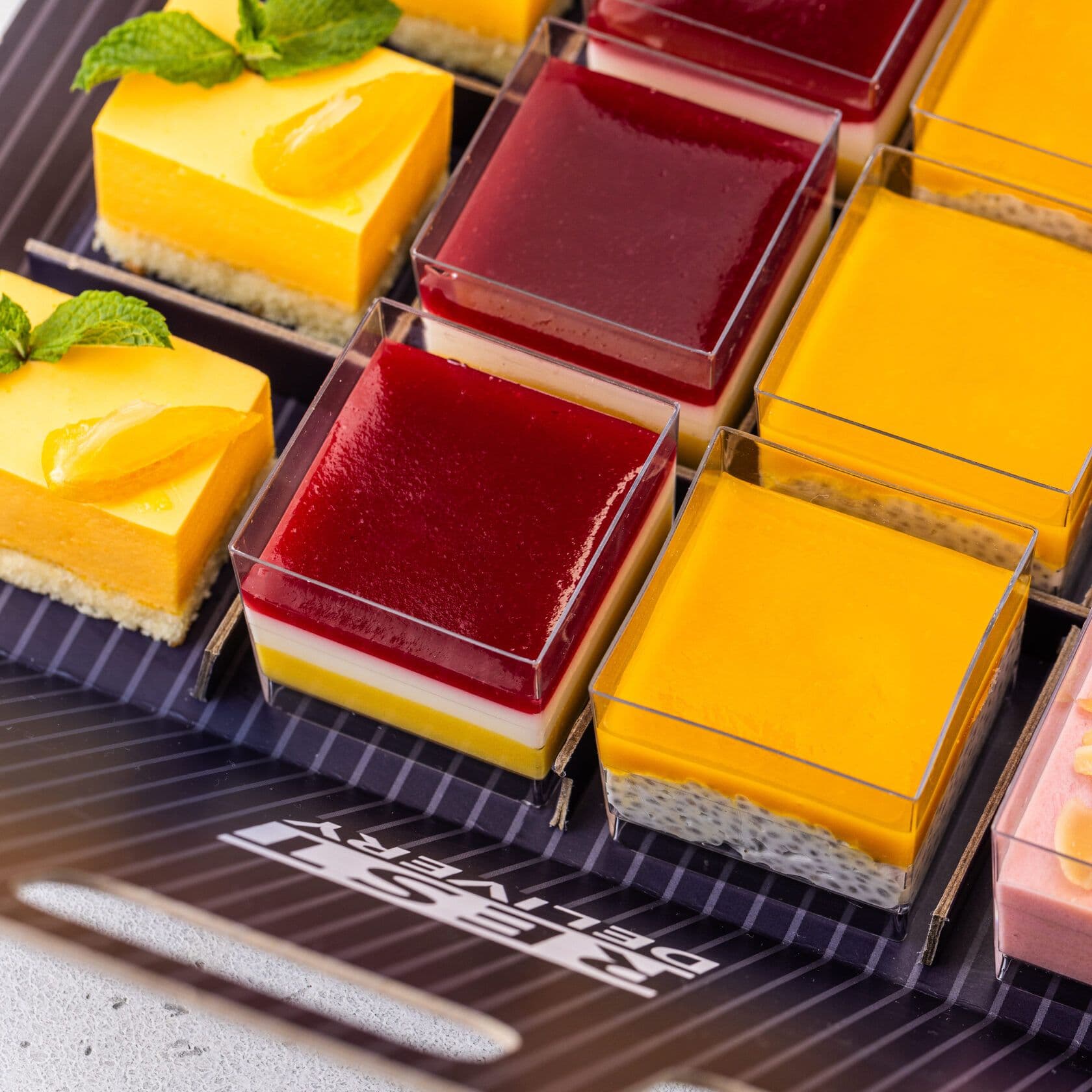 Сет десертов "Тропический квартет"