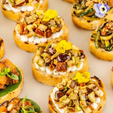 Сет левантийских брускетт