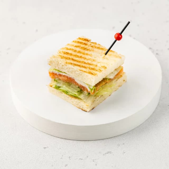 Сэндвич с хумусом, сельдереем и томатом в масле (VEG)