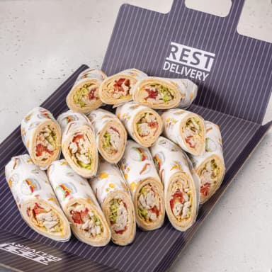 Сет роллов с курицей