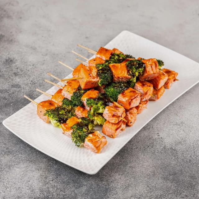 Лосось в соусе унаги с брокколи