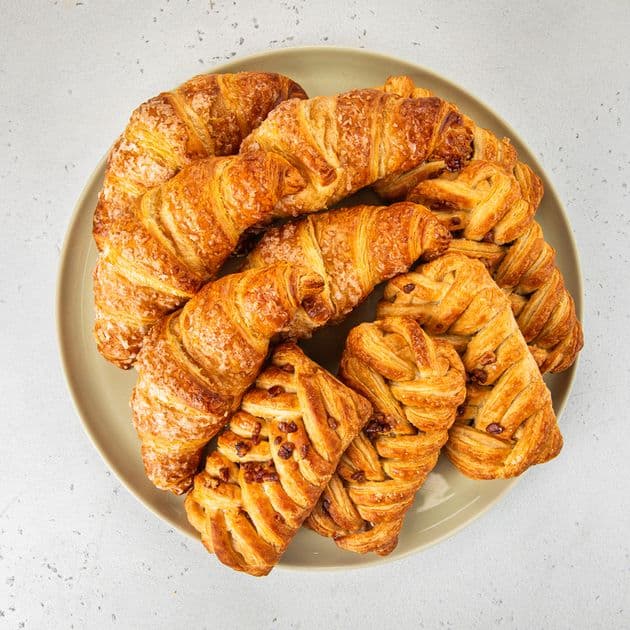 Сет круассанов и косичек