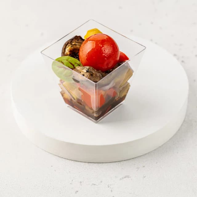 Салат из овощей на гриле