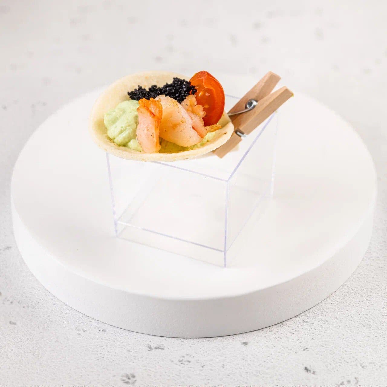 Канапе такос с креветкой