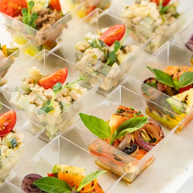 Салат из овощей на гриле