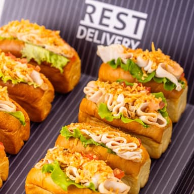 Мини хот-дог с курицей