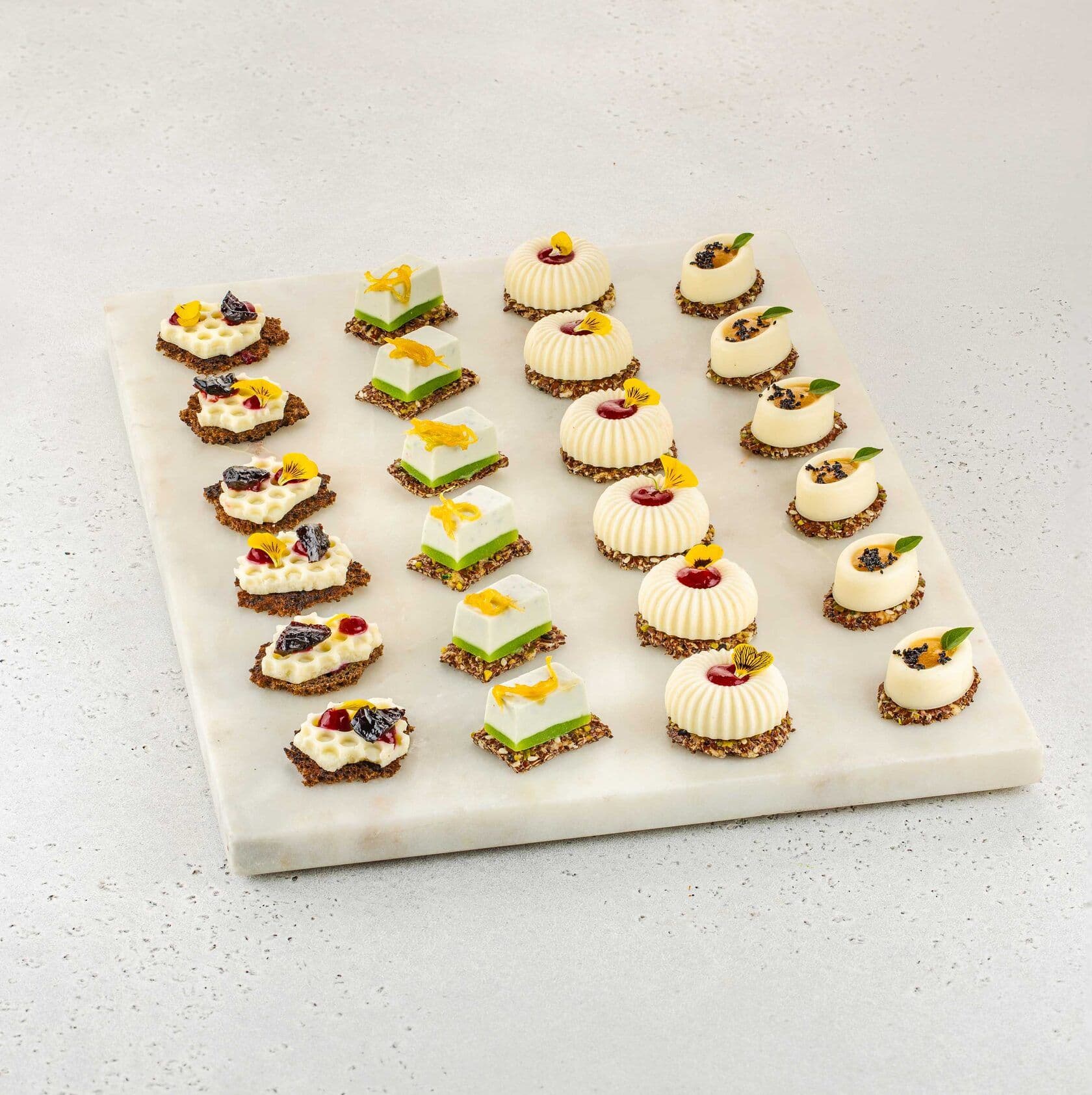 Сет канапе с благородными сырами