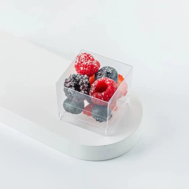 Ассорти свежих отборных ягод