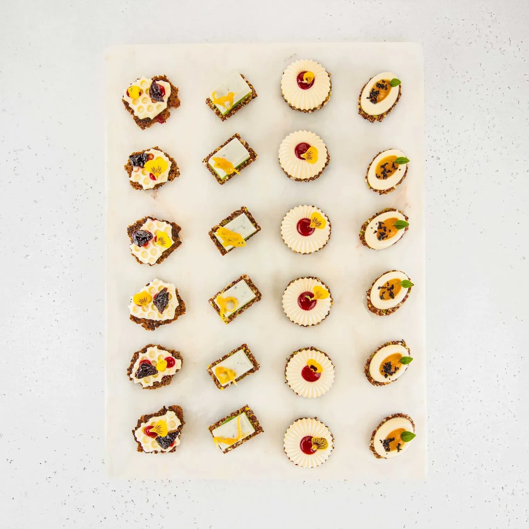 Сет канапе с благородными сырами