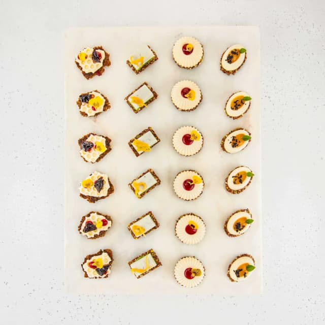 Сет канапе с благородными сырами