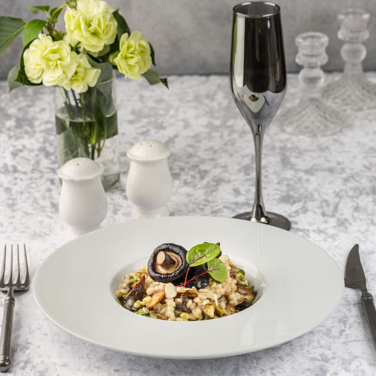 Перлотто с шиитаке, вешенками и древесными грибами