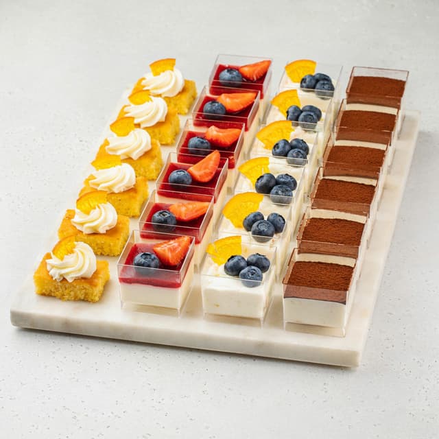 Сет воздушных десертов Италии