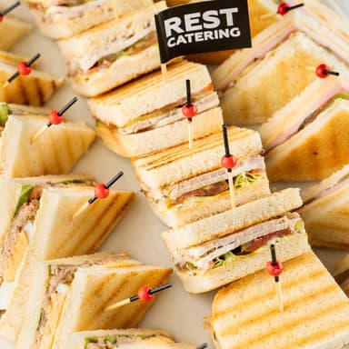 Сытный кофе-брейк на 16-20 персон