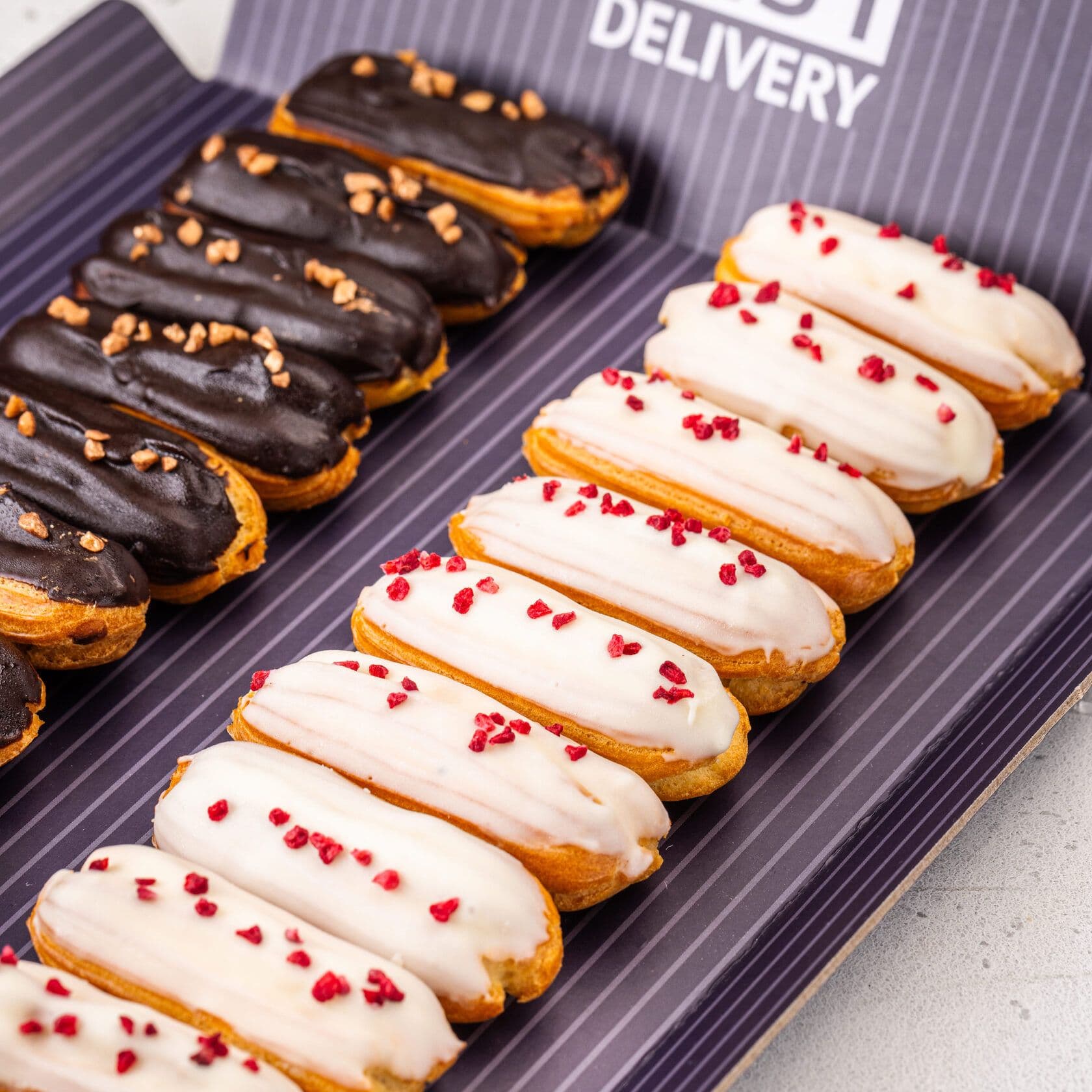 Сет мини-эклеров "Десертное чудо"