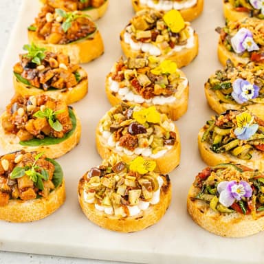 Сет левантийских брускетт