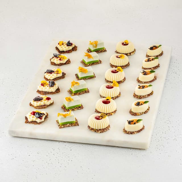 Сет канапе с благородными сырами