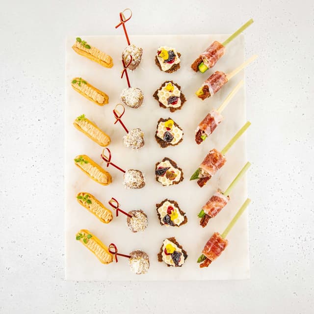 Сет канапе с грюйером и пармской ветчиной