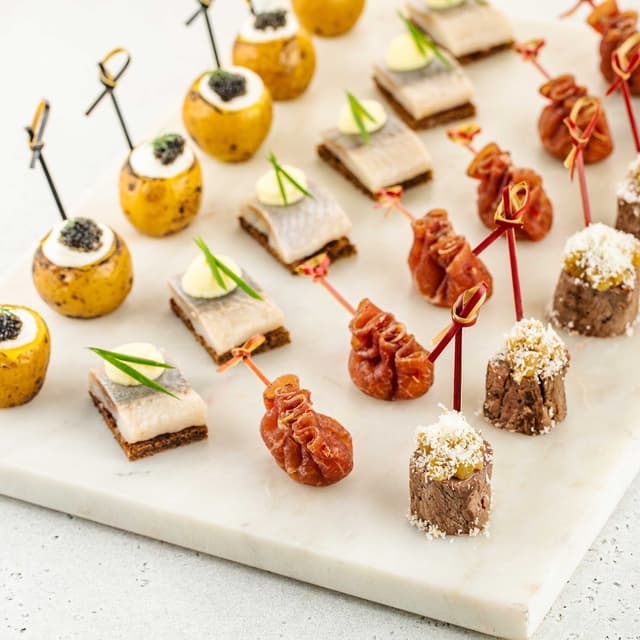 Сет канапе с русскими деликатесами