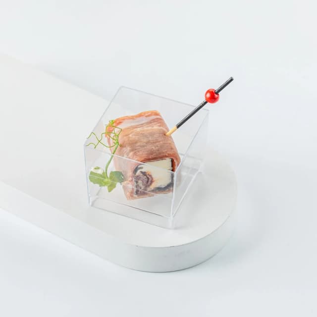 Рулетик из пармской ветчины