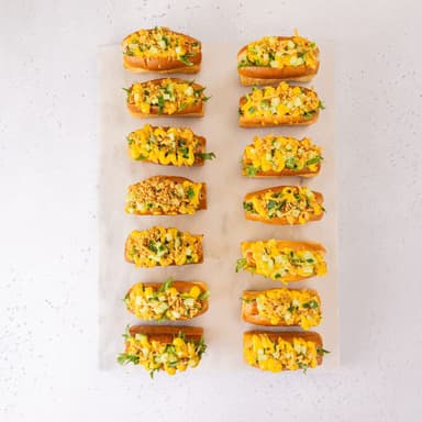 Мини хот-дог с колбаской