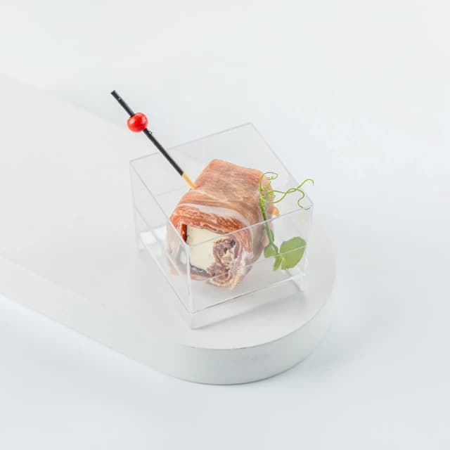 Рулетик из пармской ветчины