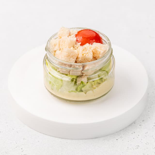 Салат цезарь с курицей