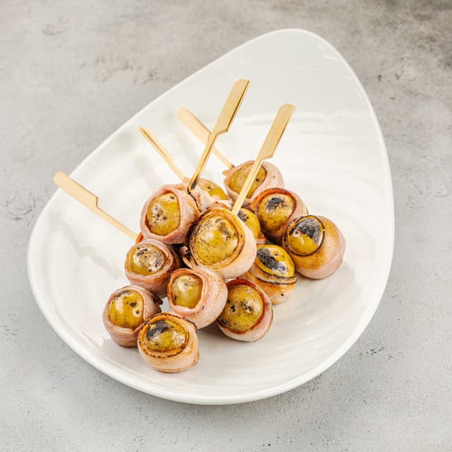 Бейби-картофель в беконе