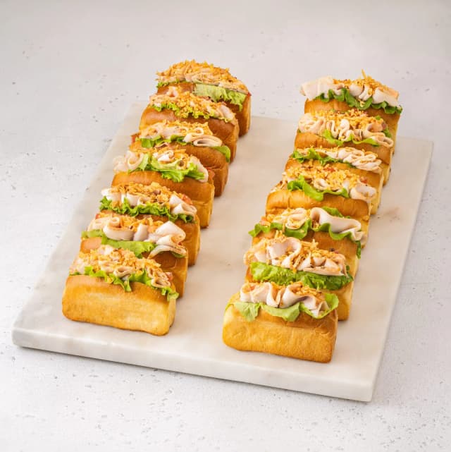 Мини хот-дог с курицей