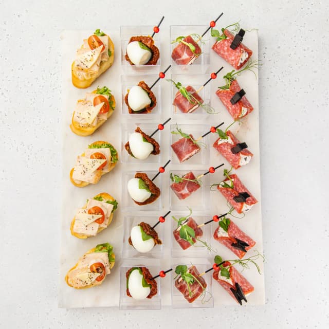 Сет итальянских закусок «Antipasti» Сет итальянских закусок «Antipasti»