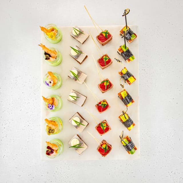 Сет канапе из морских деликатесов Сет канапе из морских деликатесов