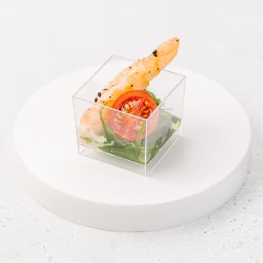 Крудите из сельдерея с хумусом и луком фри