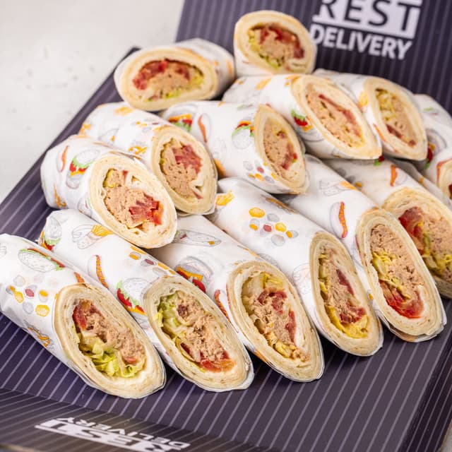 Сет роллов с тунцом Сет роллов с тунцом