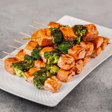 Лосось в соусе унаги с брокколи