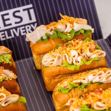 Мини хот-дог с курицей