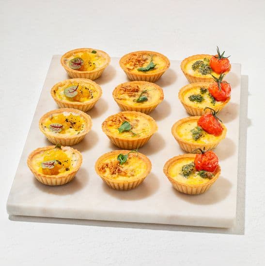 Сытный кофе-брейк на 21-25 персон Сытный кофе-брейк на 21-25 персон