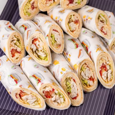 Сет роллов с курицей