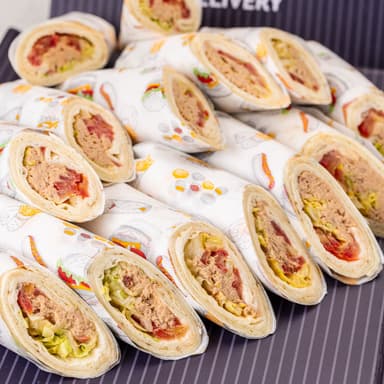 Сет роллов с тунцом