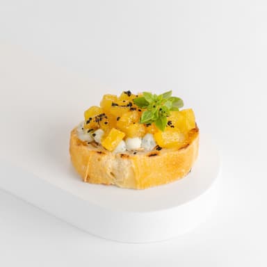 Брускетта с горгонзолой