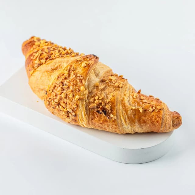 Круассан с шоколадом и лесными орехами Круассан с шоколадом и лесными орехами