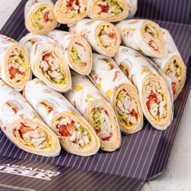 Сет роллов с курицей